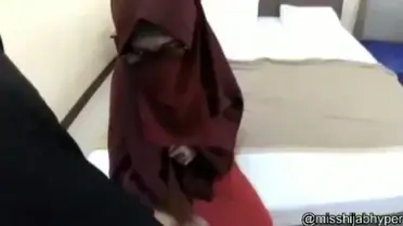Misshijabhyper Jilbab Merah Colmek Panas Gila poster